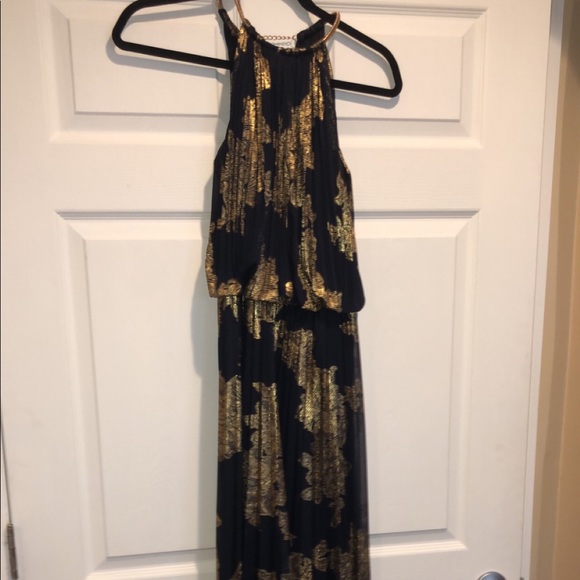 Dress - Picture 1 of 2